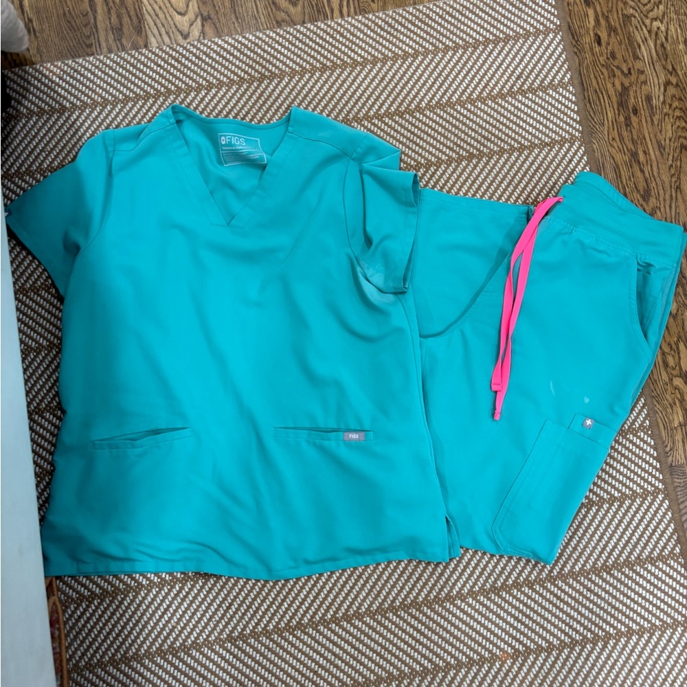 Figs Teal Technical Collection Top